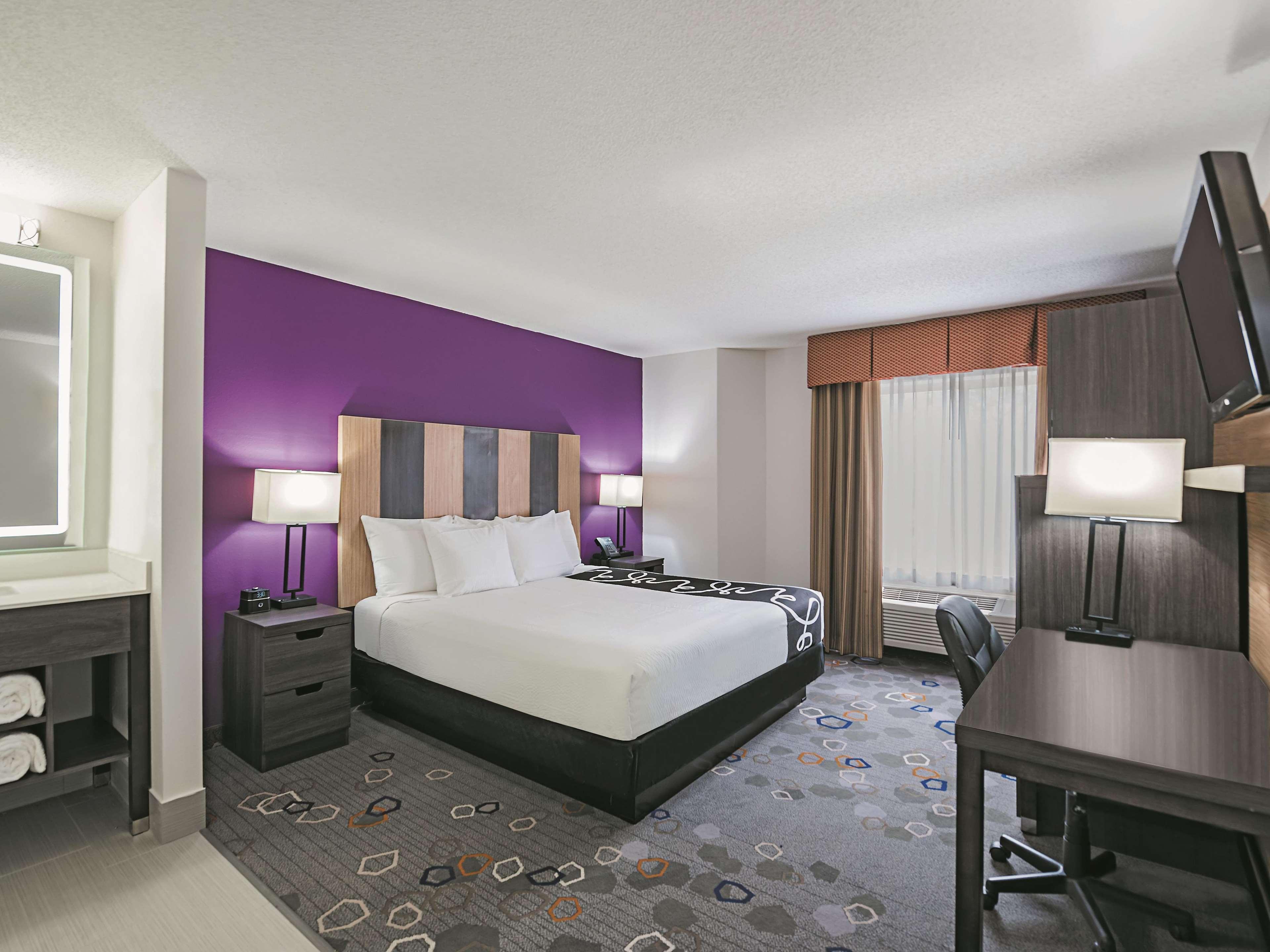 La Quinta By Wyndham Minneapolis Northwest Brooklyn Park Exterior photo