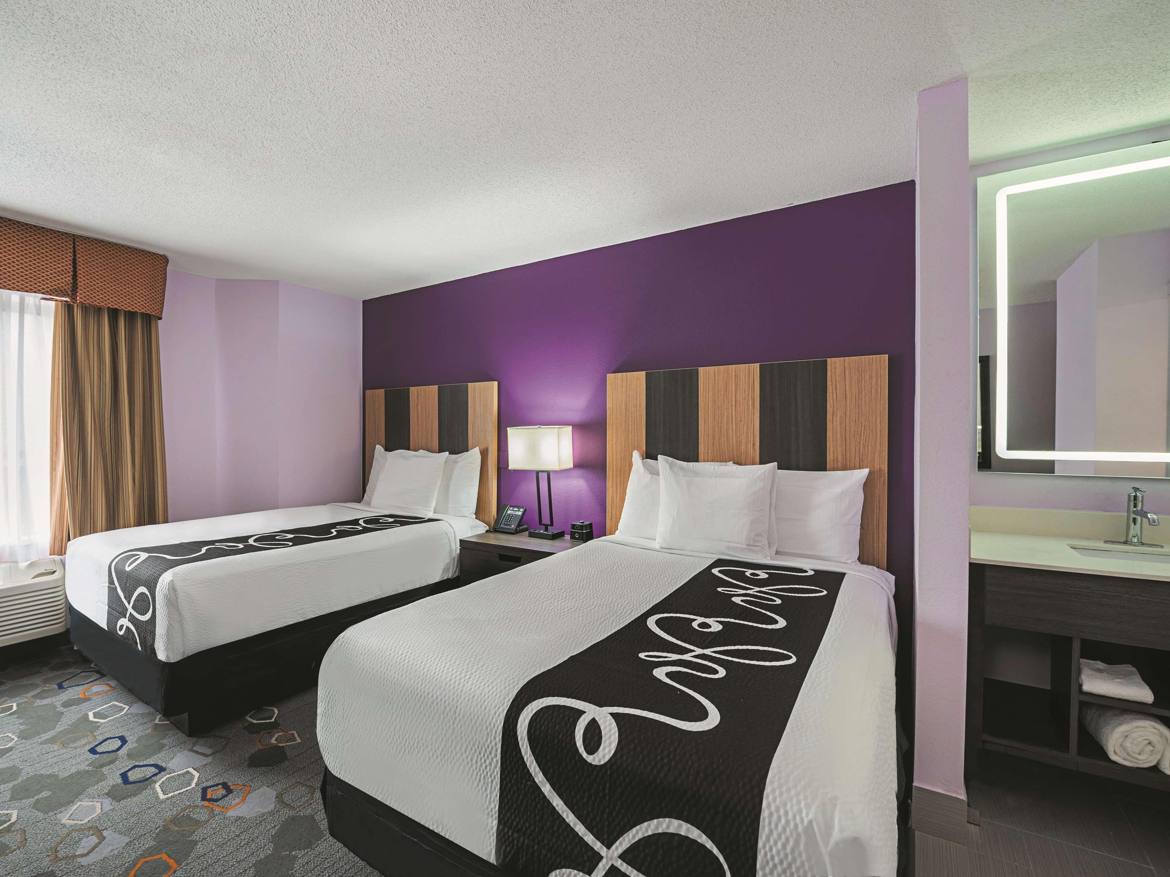 La Quinta By Wyndham Minneapolis Northwest Brooklyn Park Exterior photo